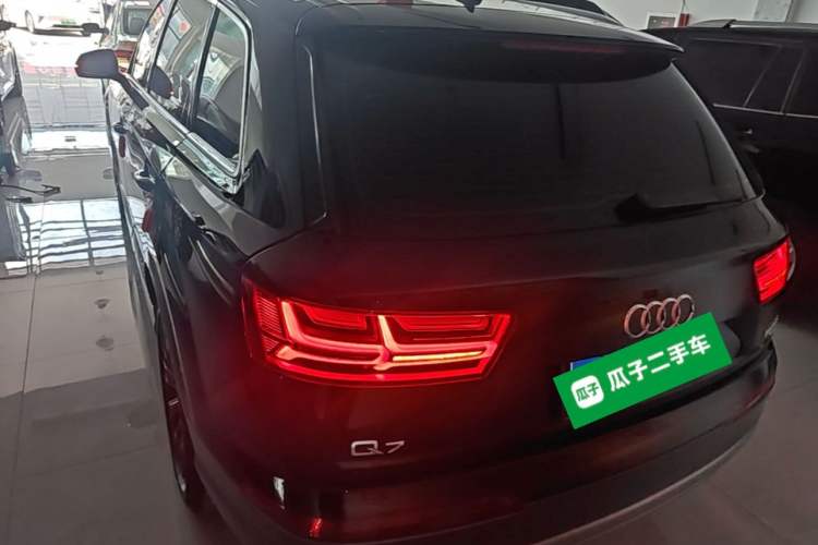 Used Audi Q7 2018 45 TFSI Technology Edition Rear