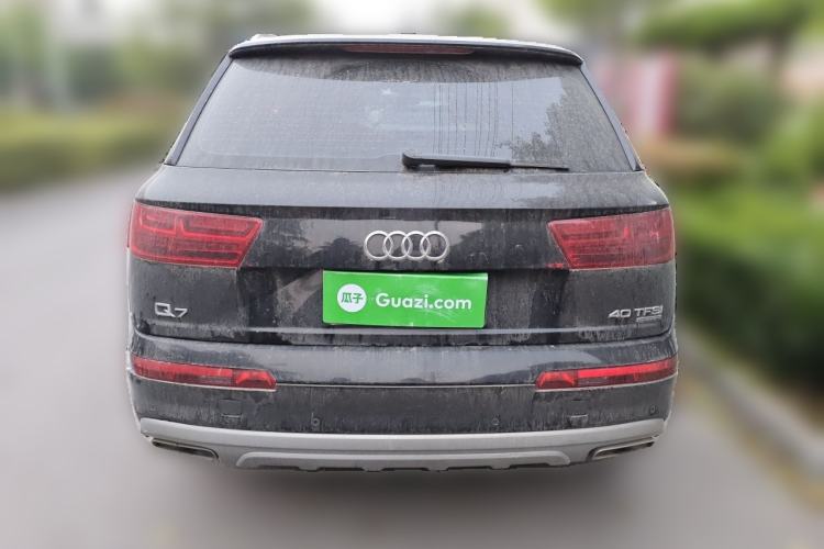 Used Audi Q7 2018 40 TFSI Comfort Model Rear