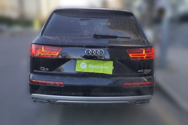 Used Audi Q7 2018 40 TFSI Comfort Model Rear