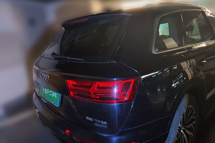 Used Audi Q7 2018 45 TFSI Technology Edition Rear
