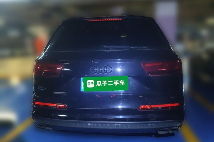 Used Audi Q7 2018 40 TFSI Comfort Model Rear