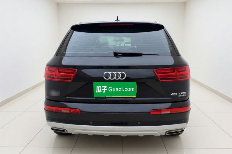 Used Audi Q7 2018 40 TFSI Comfort Model Rear