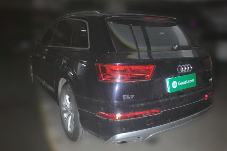 Used Audi Q7 2018 45 TFSI Technology Edition Rear Left 45 Deg
