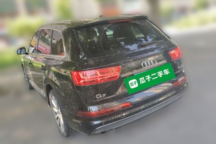 Used Audi Q7 2018 45 TFSI Technology Edition Rear Left 45 Deg