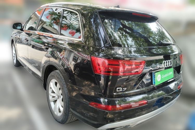 Used Audi Q7 2018 45 TFSI Technology Edition Rear Left 45 Deg