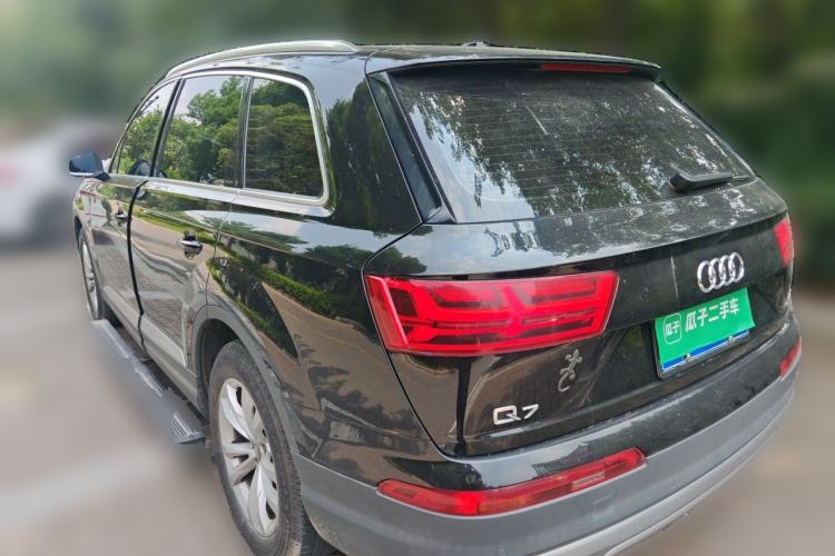 Used Audi Q7  Rear Left 45 Deg