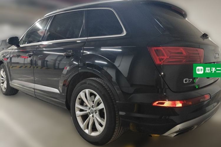 Used Audi Q7 2018 45 TFSI Technology Edition Rear Left 45 Deg