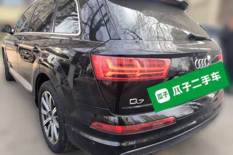 Used Audi Q7 2018 45 TFSI Technology Edition Rear Left 45 Deg