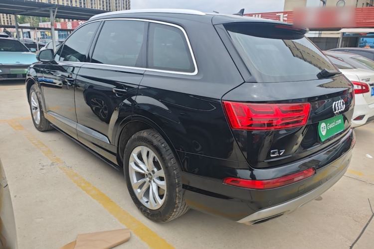 Used Audi Q7 2018 45 TFSI Technology Edition Rear Left 45 Deg