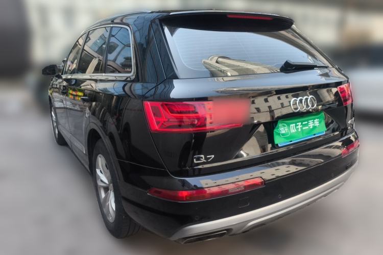 Used Audi Q7 2018 45 TFSI Technology Edition Rear Left 45 Deg