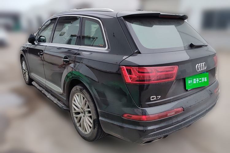 Used Audi Q7 2018 45 TFSI Technology Edition Rear Left 45 Deg