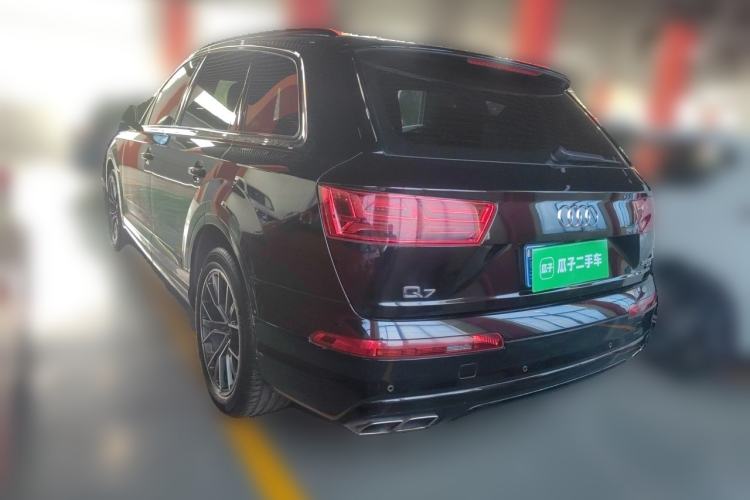 Used Audi Q7 2018 45 TFSI Technology Edition Rear Left 45 Deg