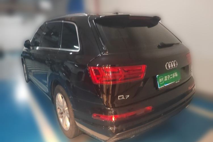 Used Audi Q7 2018 40 TFSI S line Sport Edition Rear Left 45 Deg
