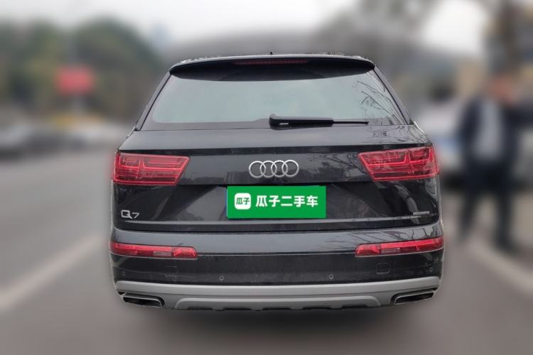 Used Audi Q7 2018 40 TFSI Comfort Model Rear