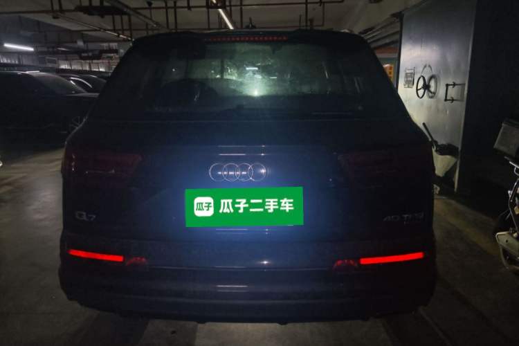 Used Audi Q7 2018 40 TFSI Comfort Model Rear