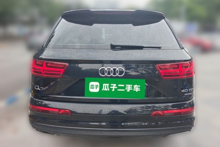 Used Audi Q7 2018 40 TFSI Comfort Model Rear