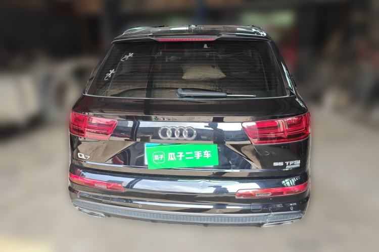 Used Audi Q7 2018 40 TFSI Comfort Model Rear