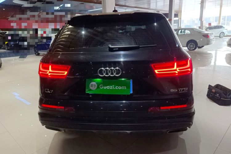 Used Audi Q7 2018 40 TFSI Comfort Model Rear