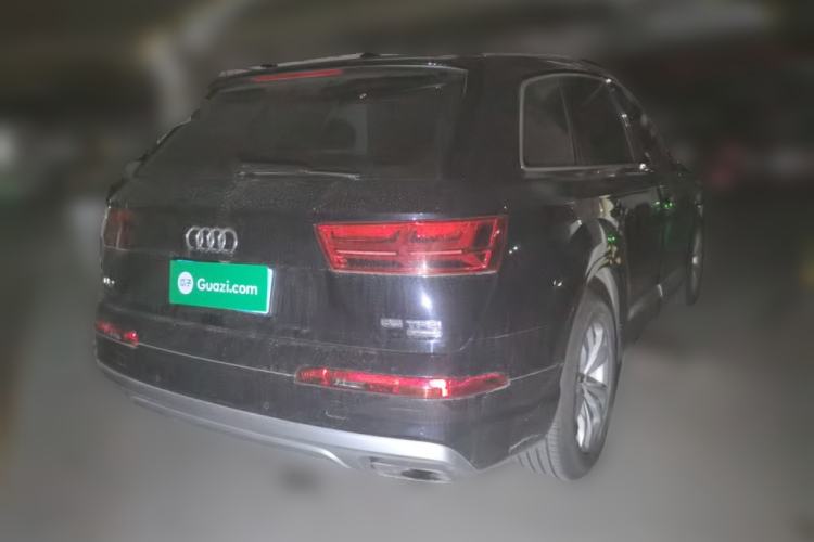 Used Audi Q7 2018 45 TFSI Technology Edition Rear Right 45 Deg