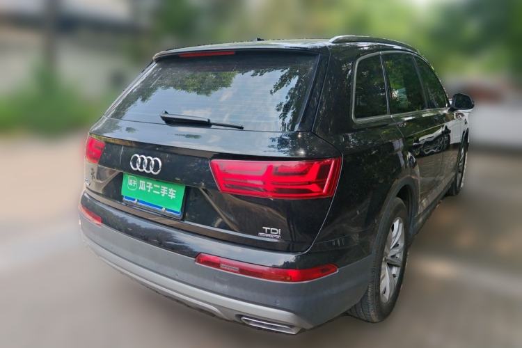 Used Audi Q7  Rear Right 45 Deg