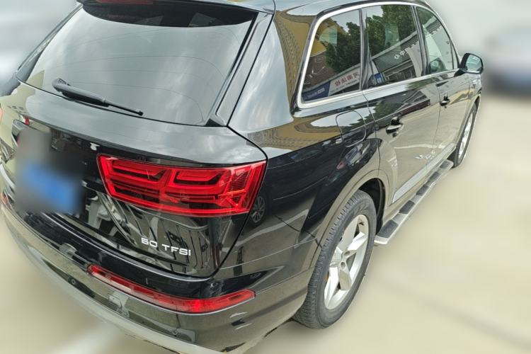Used Audi Q7  Rear Right 45 Deg