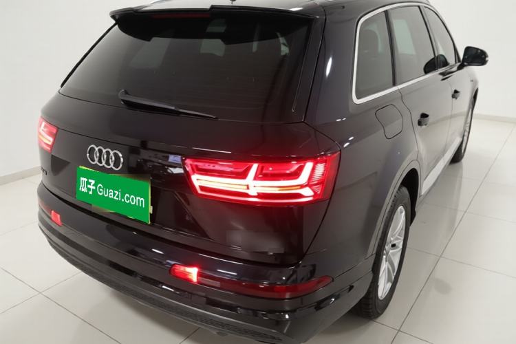 Used Audi Q7 2018 40 TFSI S line Sport Edition Rear Right 45 Deg
