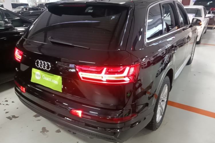 Used Audi Q7 2018 40 TFSI S line Sport Edition Rear Right 45 Deg