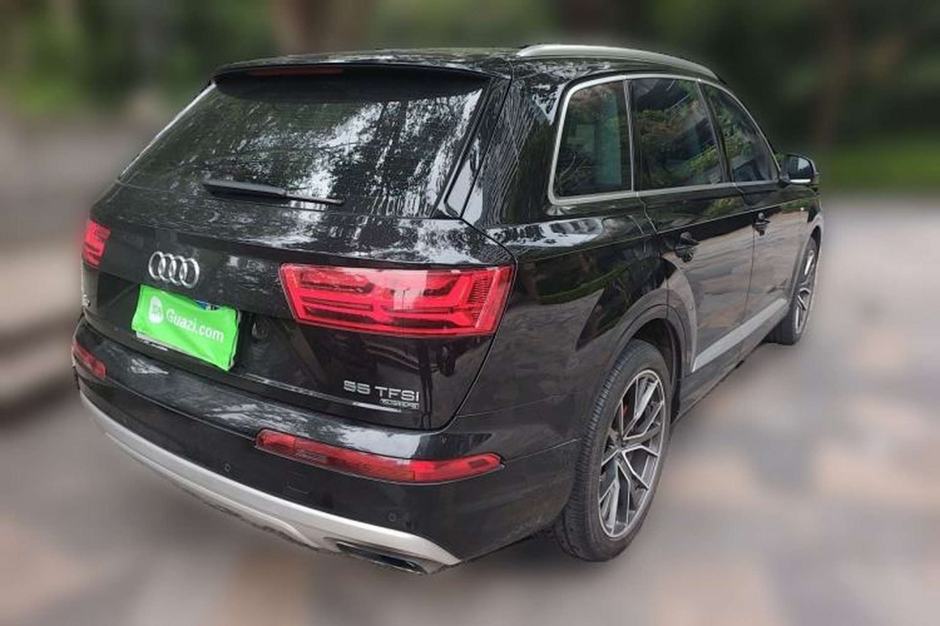 Used Audi Q7 2018 45 TFSI Technology Edition Rear Right 45 Deg