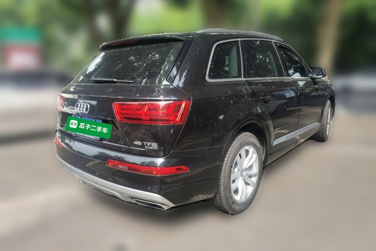 Used Audi Q7 2018 45 TFSI Technology Edition Rear Right 45 Deg