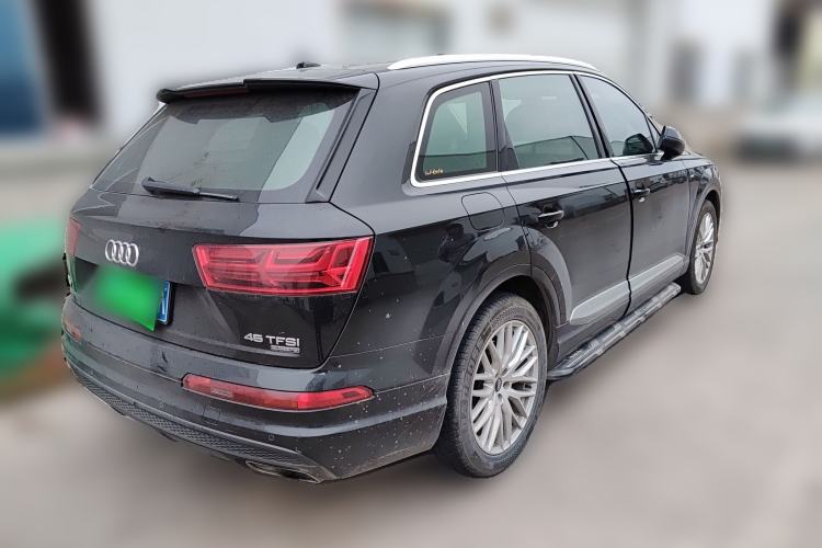 Used Audi Q7 2018 45 TFSI Technology Edition Rear Right 45 Deg