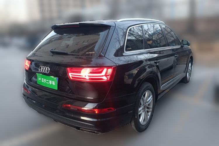 Used Audi Q7 2018 40 TFSI S line Sport Edition Rear Right 45 Deg