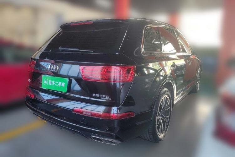 Used Audi Q7 2018 45 TFSI Technology Edition Rear Right 45 Deg