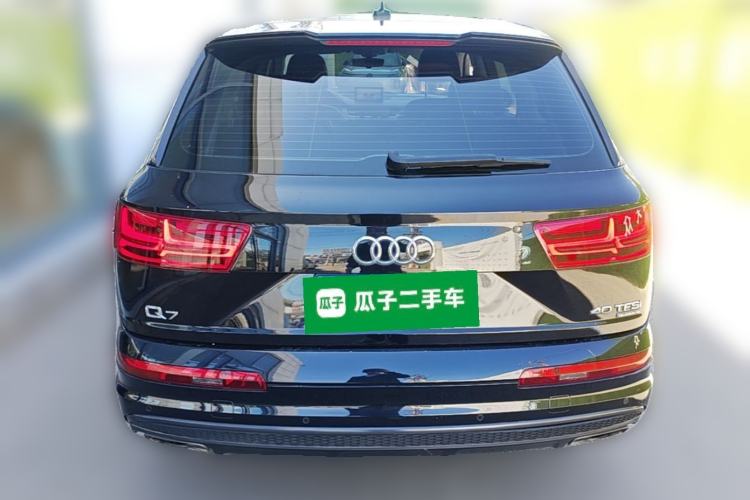 Used Audi Q7 2018 40 TFSI Comfort Model Rear