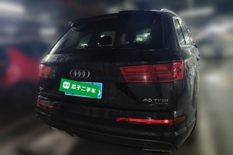 Used Audi Q7 2018 40 TFSI Comfort Model Rear
