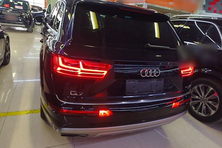 Used Audi Q7 2018 45 TFSI Technology Edition Rear