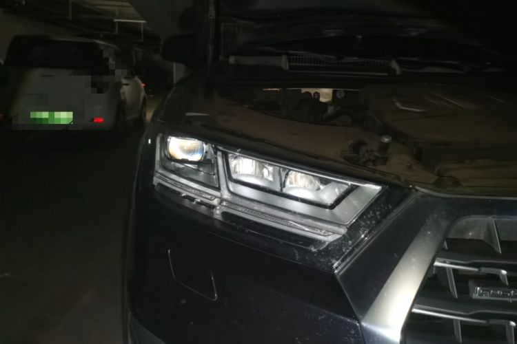 Used Audi Q7 2018 45 TFSI Technology Edition Right Front Headlight