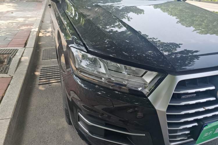 Used Audi Q7 2018 45 TFSI Technology Edition Right Front Headlight