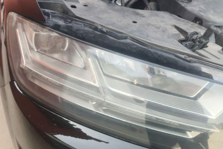 Used Audi Q7 2018 40 TFSI Comfort Model Right Front Headlight