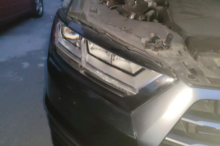 Used Audi Q7 2018 45 TFSI S line Sport Edition Right Front Headlight