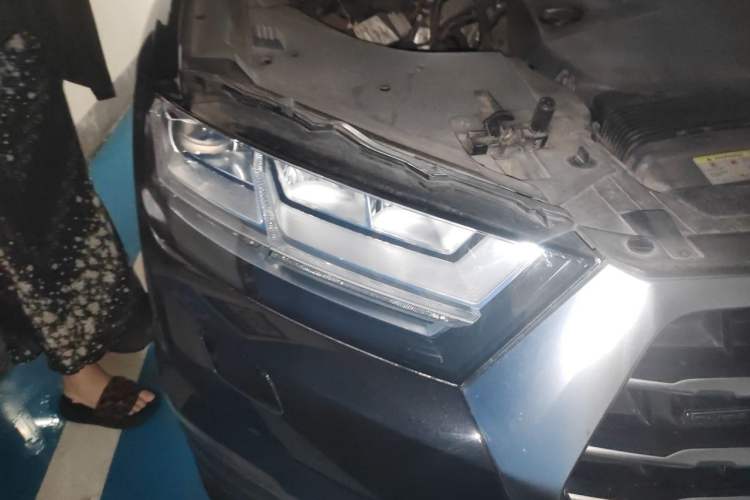 Used Audi Q7 2018 40 TFSI S line Sport Edition Right Front Headlight