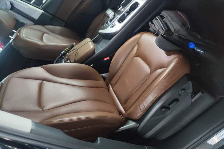 Used Audi Q7 2018 45 TFSI Technology Edition Right Front Seat