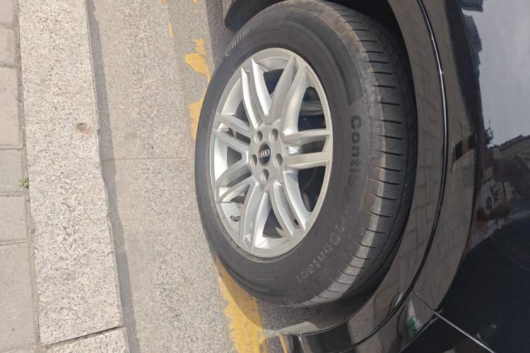 Used Audi Q7 2018 40 TFSI Comfort Model Right Front Wheel Hub