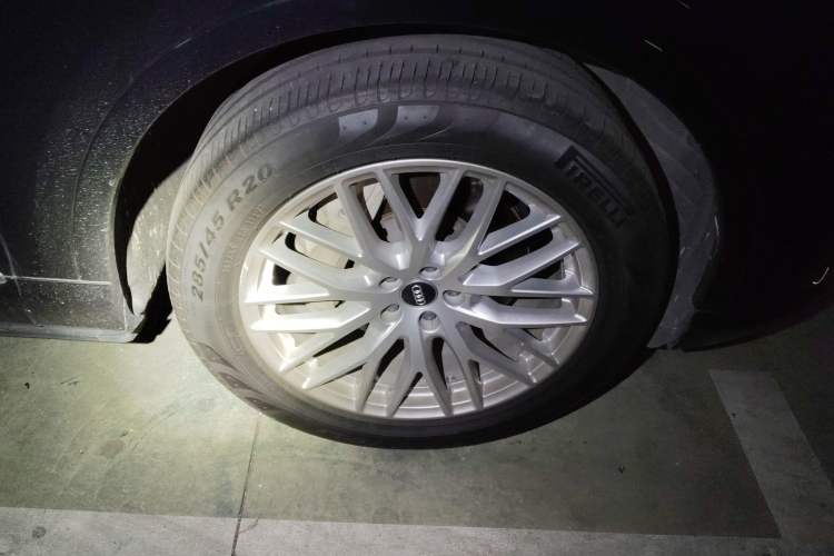 Used Audi Q7 2018 45 TFSI S line Sport Edition Right Front Wheel Hub