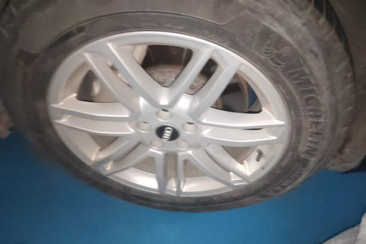 Used Audi Q7 2018 40 TFSI S line Sport Edition Right Front Wheel Hub