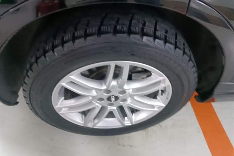 Used Audi Q7 2018 40 TFSI S line Sport Edition Right Rear Wheel Hub