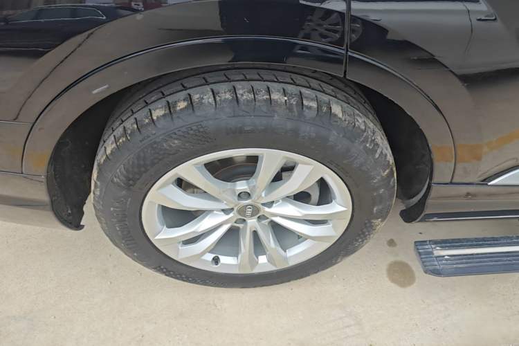 Used Audi Q7 2018 45 TFSI Technology Edition Right Rear Wheel Hub