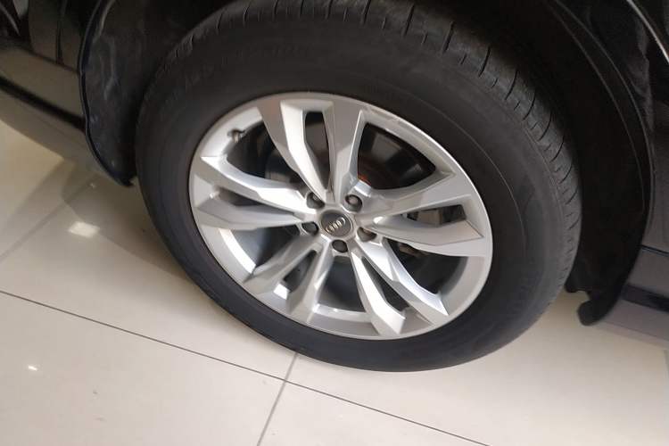 Used Audi Q7 2018 40 TFSI Comfort Model Right Rear Wheel Hub
