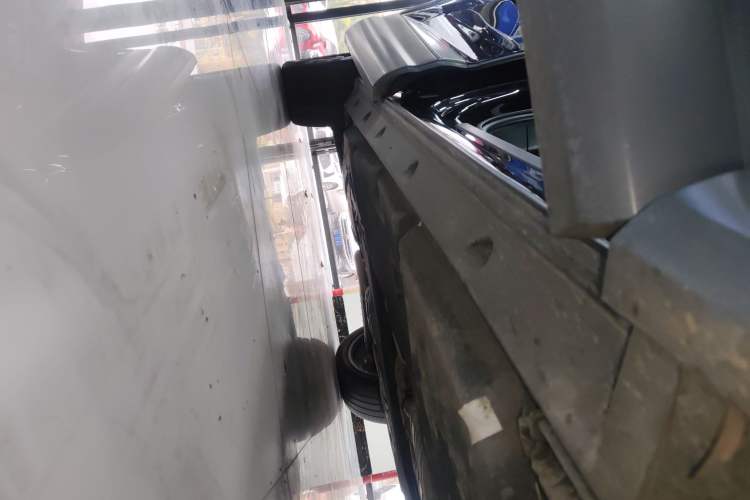 Used Audi Q7 2018 45 TFSI Technology Edition Right Side Sill