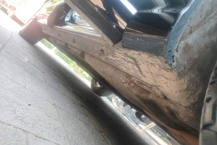 Used Audi Q7 2018 40 TFSI Comfort Model Right Side Sill