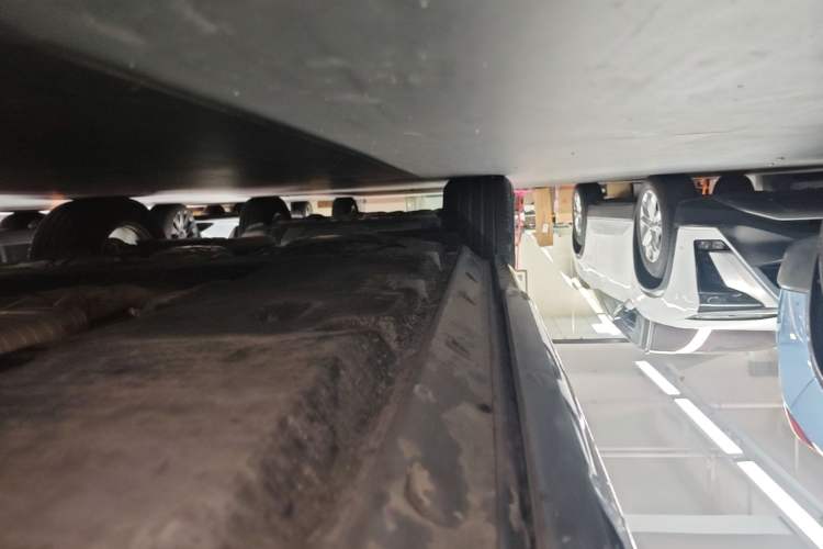 Used Audi Q7 2018 45 TFSI Technology Edition Right Side Sill